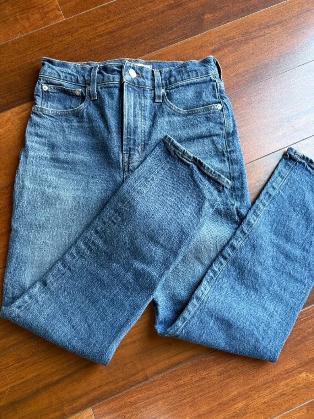 Madewell, The Perfect Vintage Jean Size 26, Straight Leg, Mid Rise Medium Wash - Picture 8 of 9